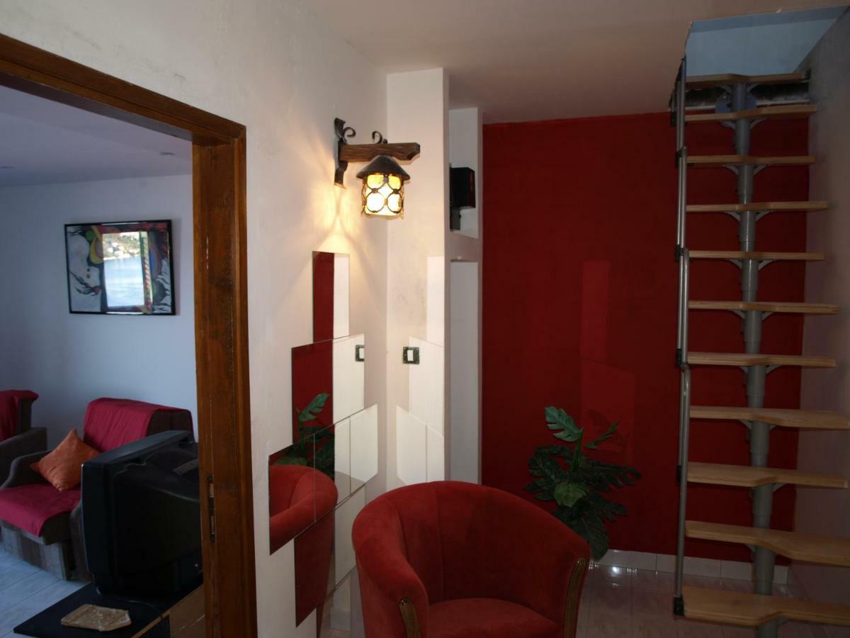 Apartment Halugica Kali Eksteriør bilde