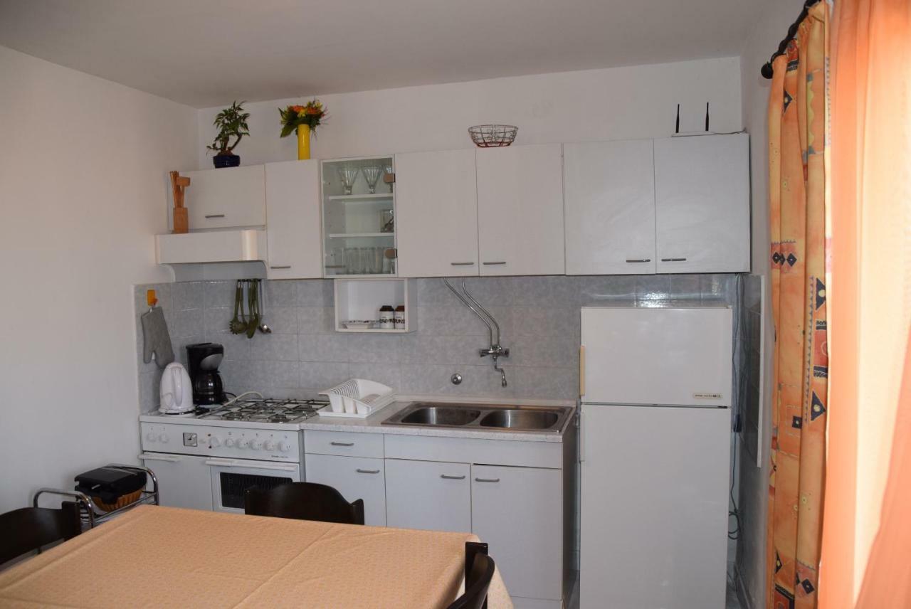 Apartment Halugica Kali Eksteriør bilde